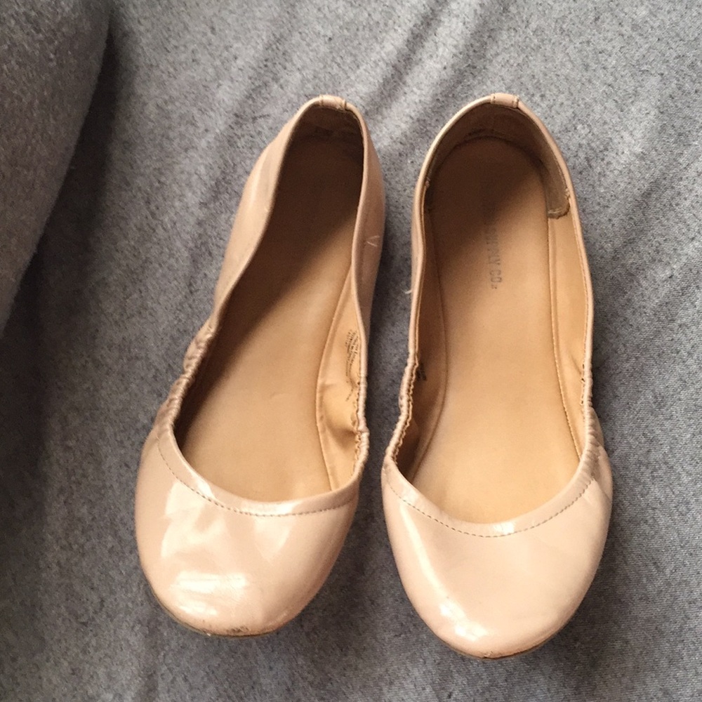 Nude flats